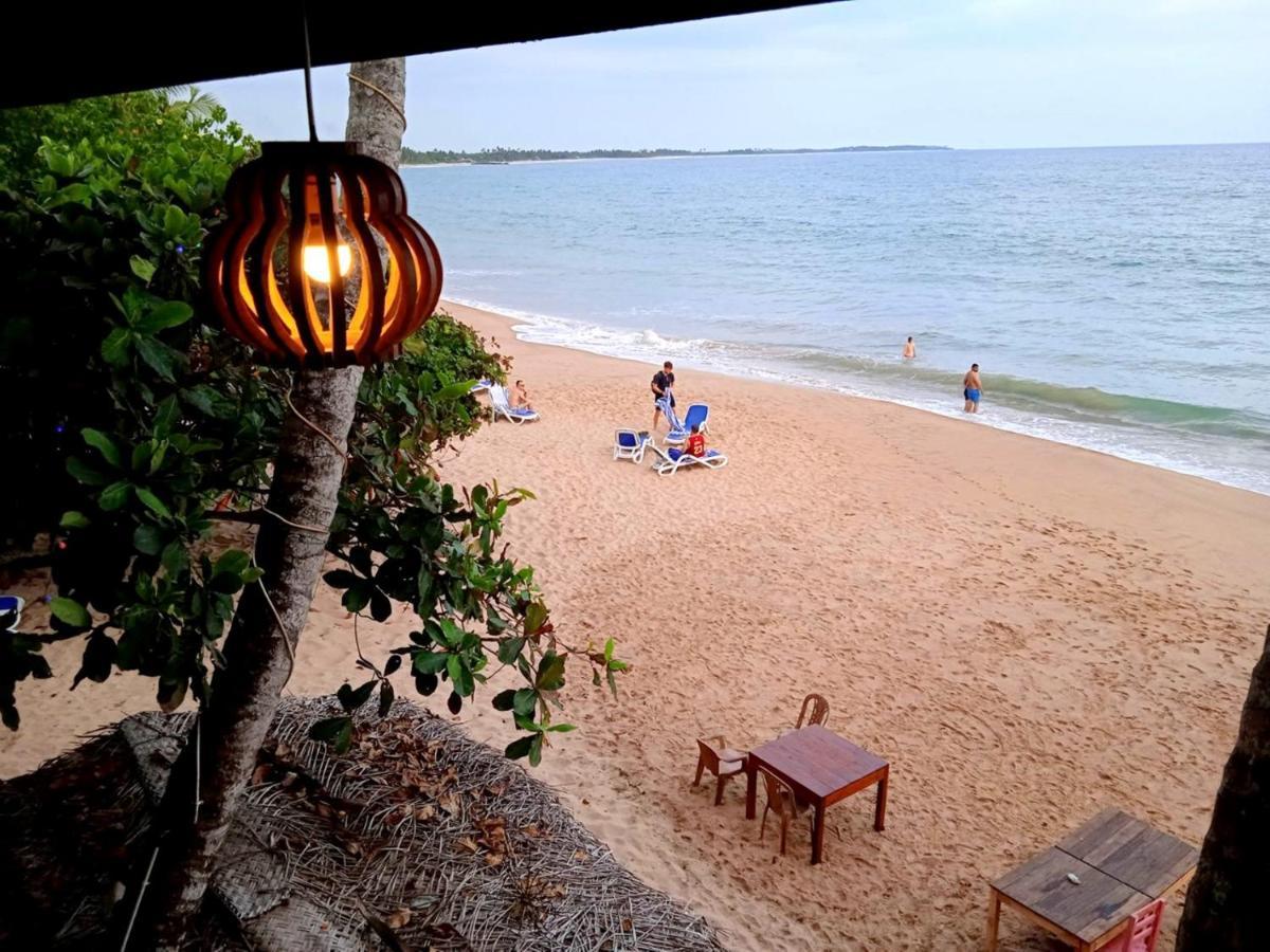 Lucky Sea Beach Hotel Tangalle Exterior photo