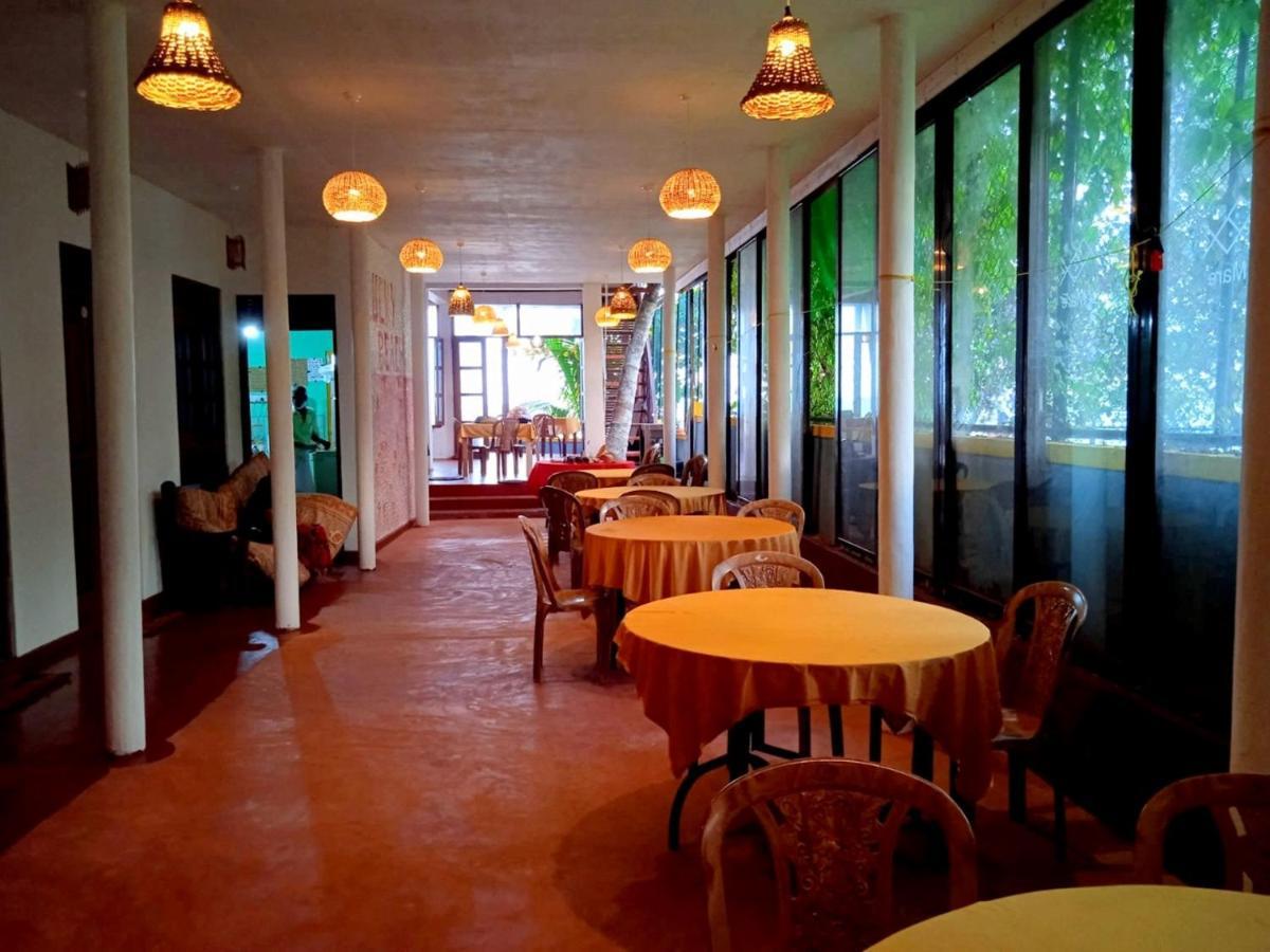 Lucky Sea Beach Hotel Tangalle Exterior photo